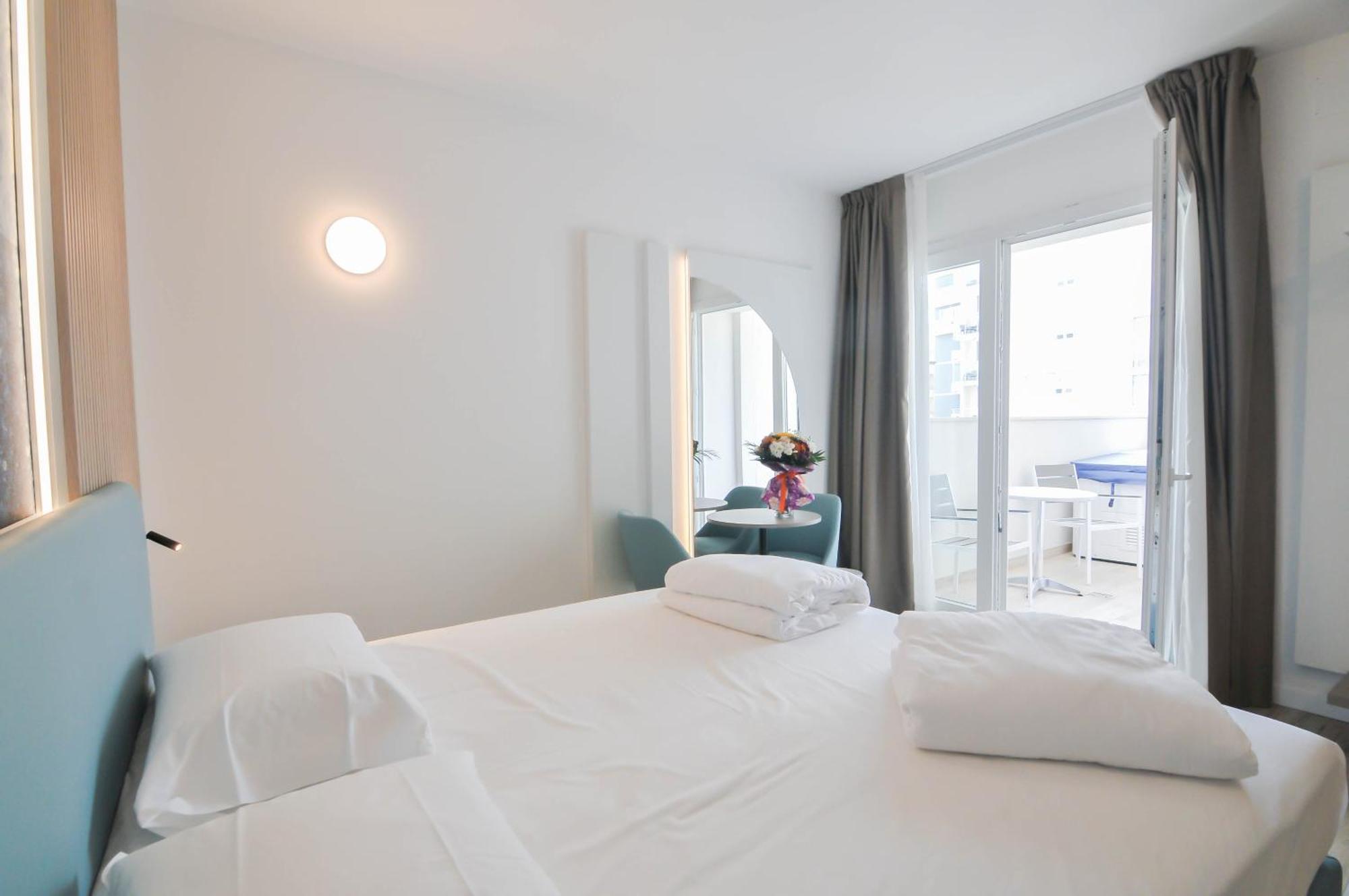 Marina Junior Suite 4 Stelle S Каорле Екстериор снимка